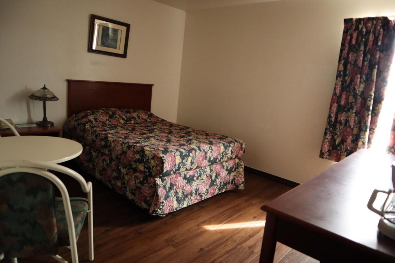Destination Family Hotel Whitehorse Dış mekan fotoğraf